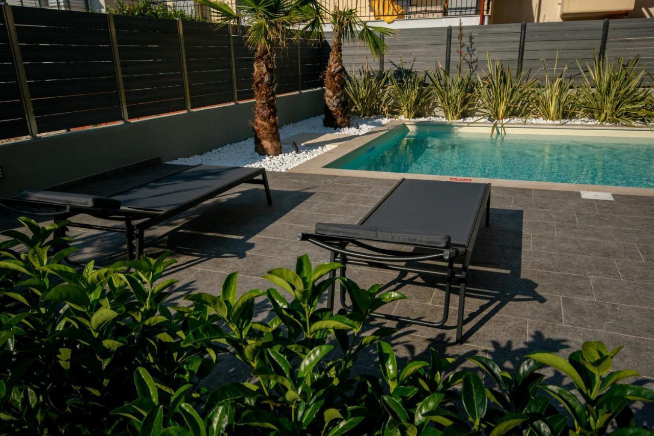 Olive 303 Apartamento Peraía Exterior foto